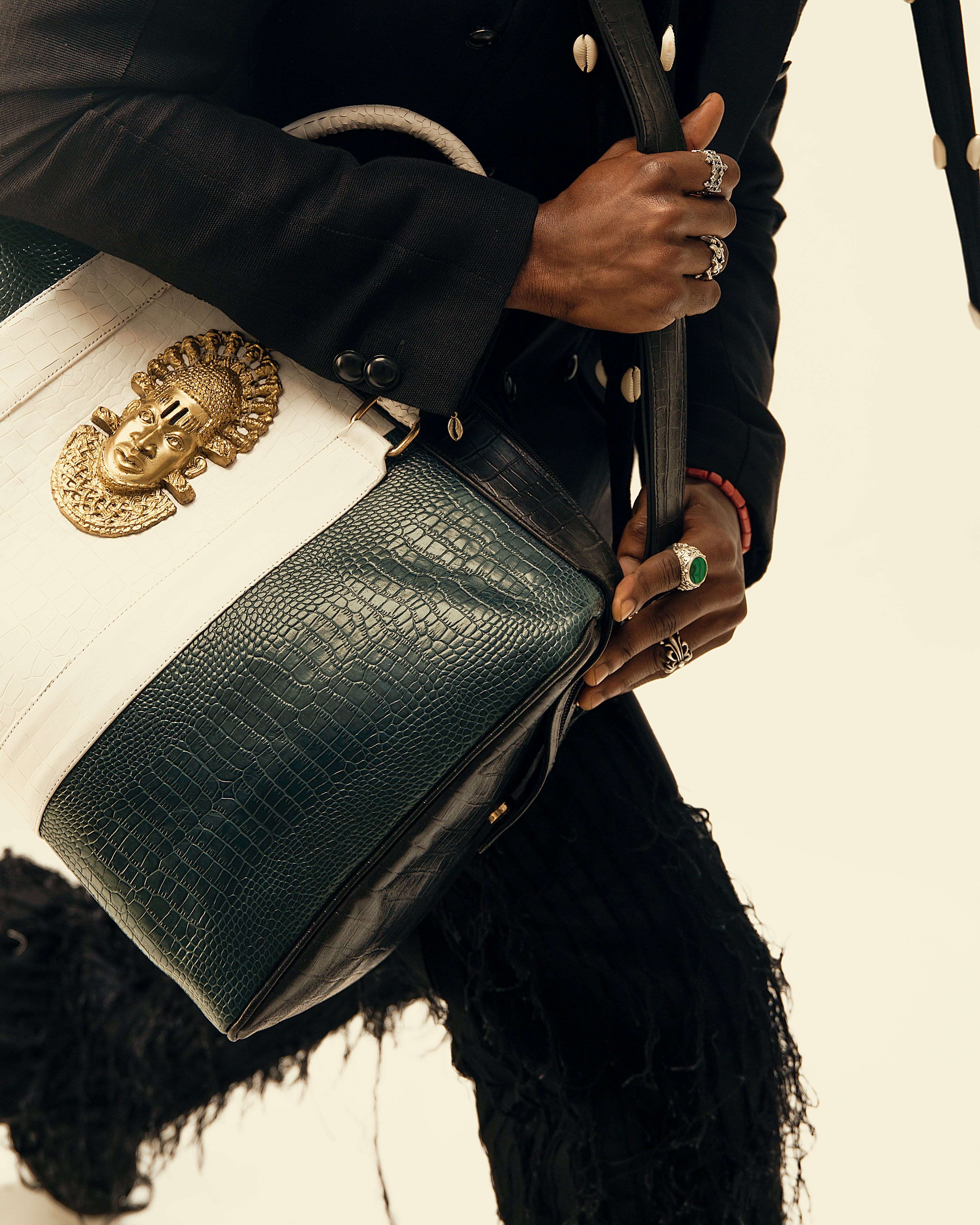 1116 Queen Idia Bag Green and White
